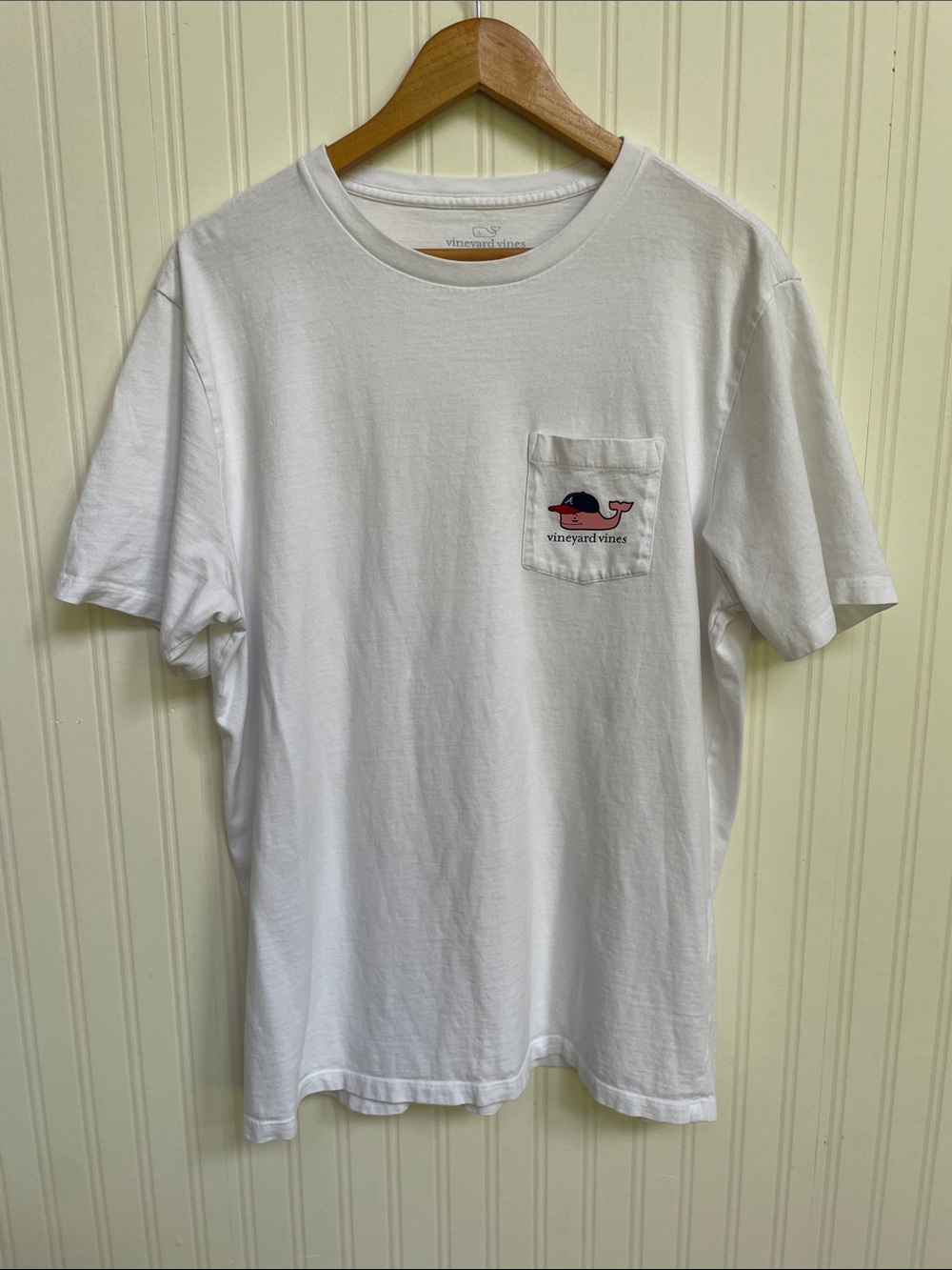 Vineyard Vines Whitey 100% Cotton Short Sleeve Pocket Tee with Whale Logo Size L